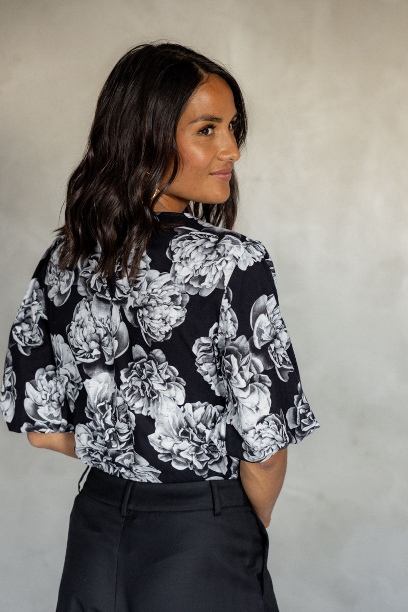 Count On Me Top – Black and White Floral Puff Sleeve Blouse back view