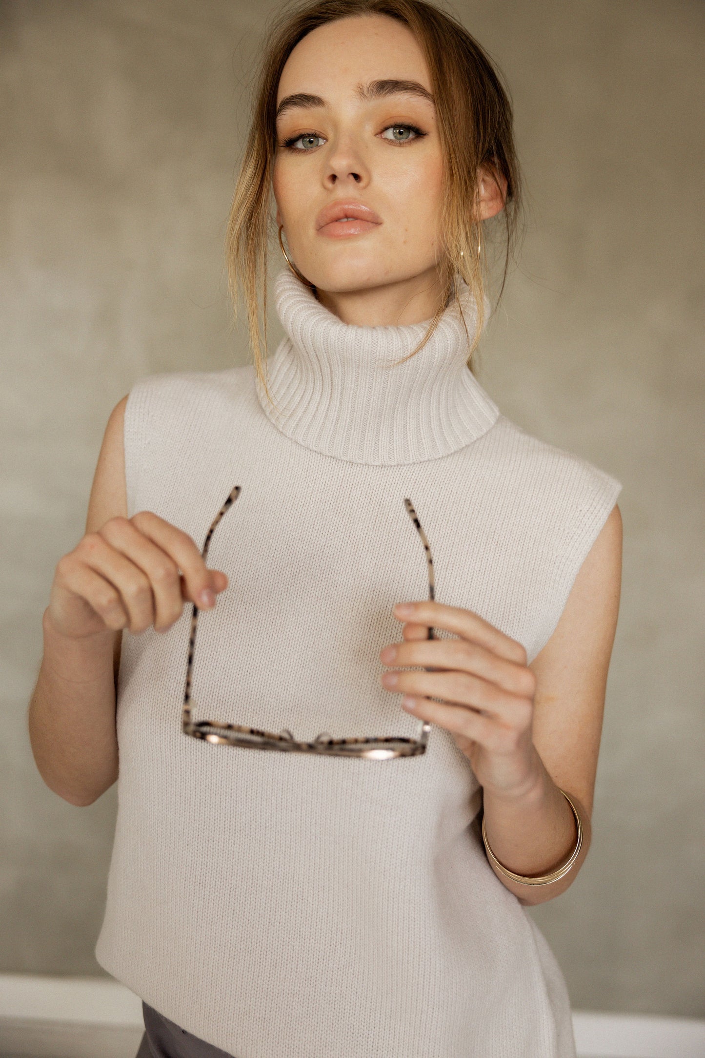 Save Time Sleeveless Knit close up view