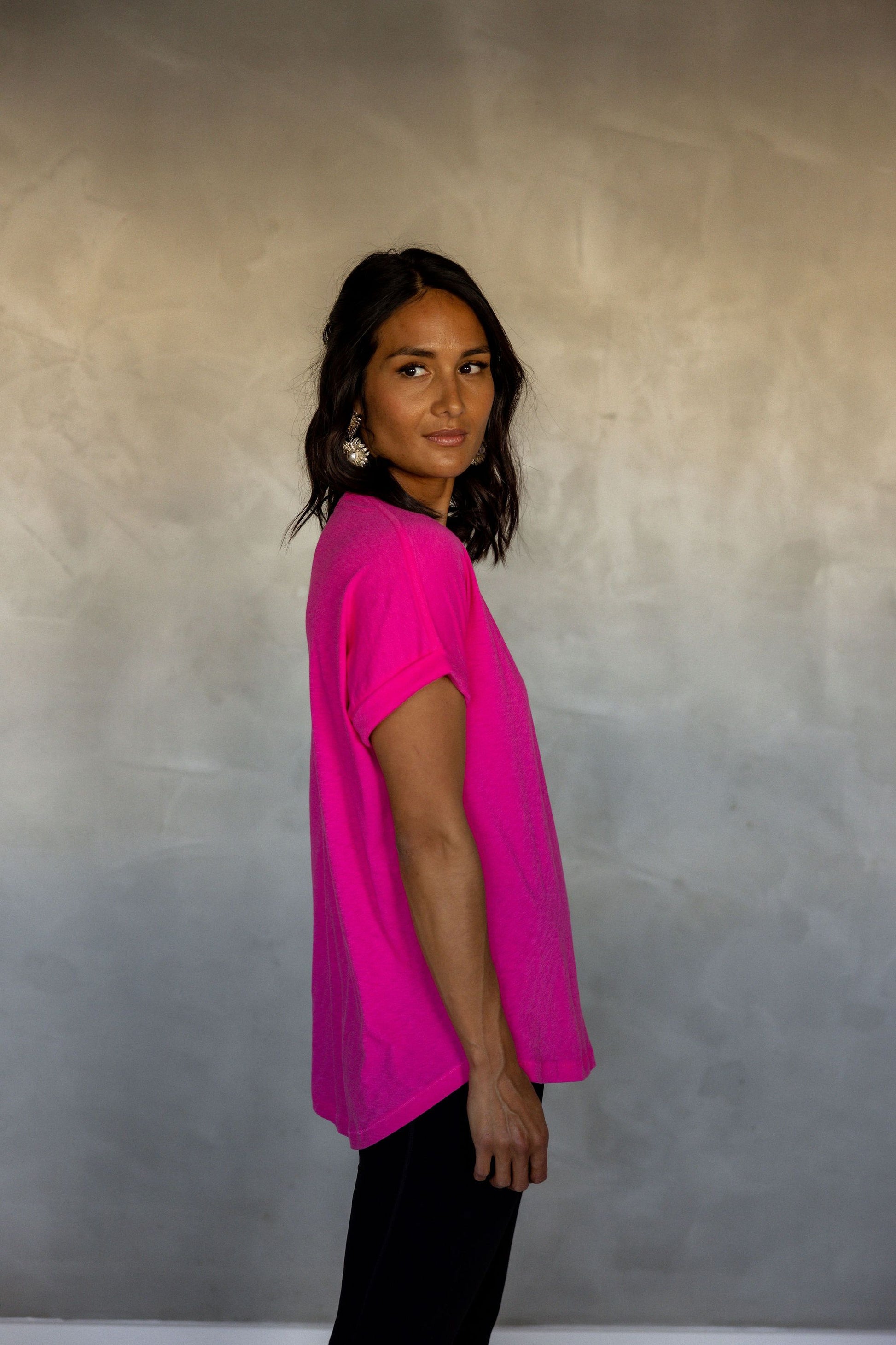 All You Need Cuff Pima Cotton T-shirt - Fuchsia Fedora side view